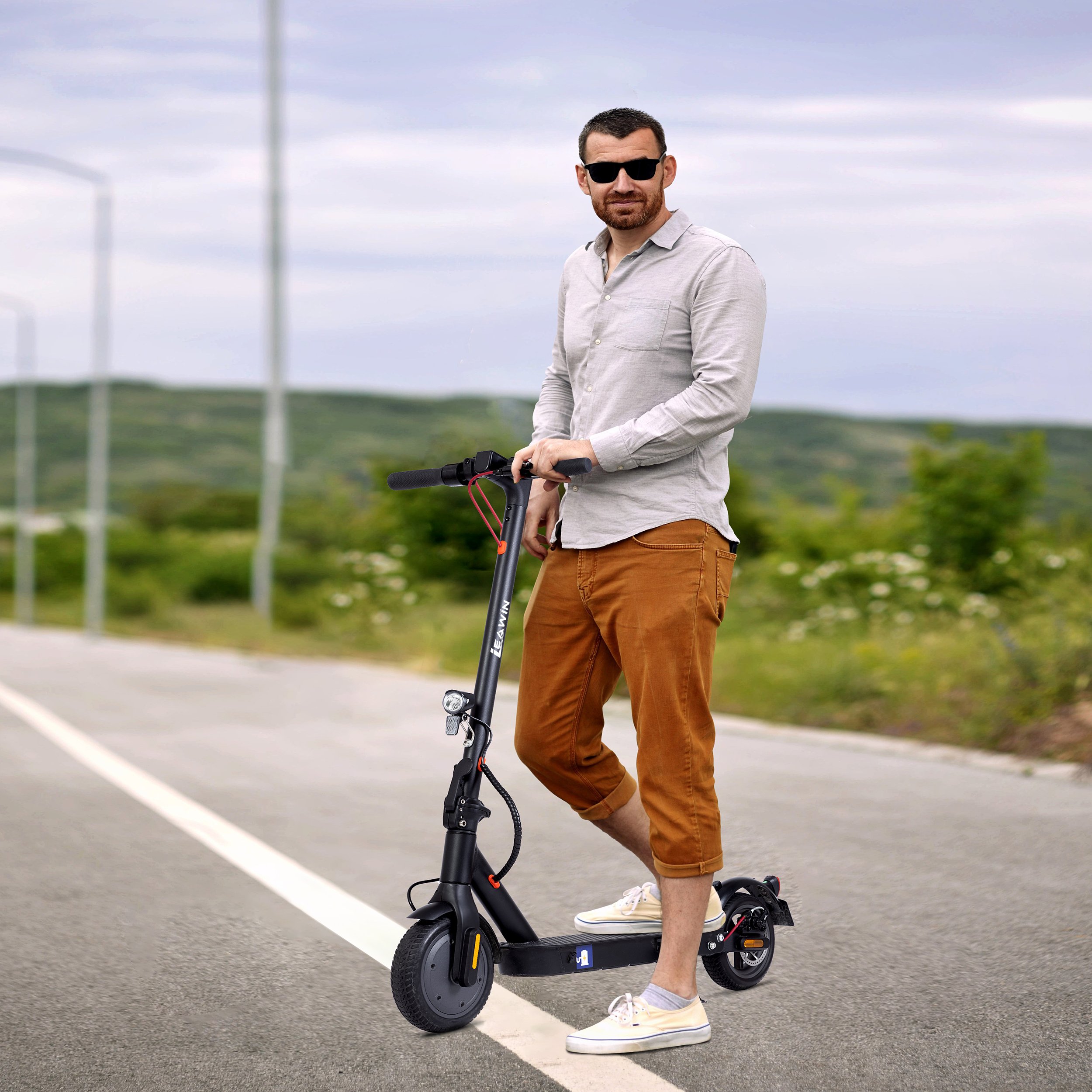 Trottinette électrique avec ABE, moteur 350W, autonomie 25-40 km, double freinage E-ABS et disque, pliable, LED, noir