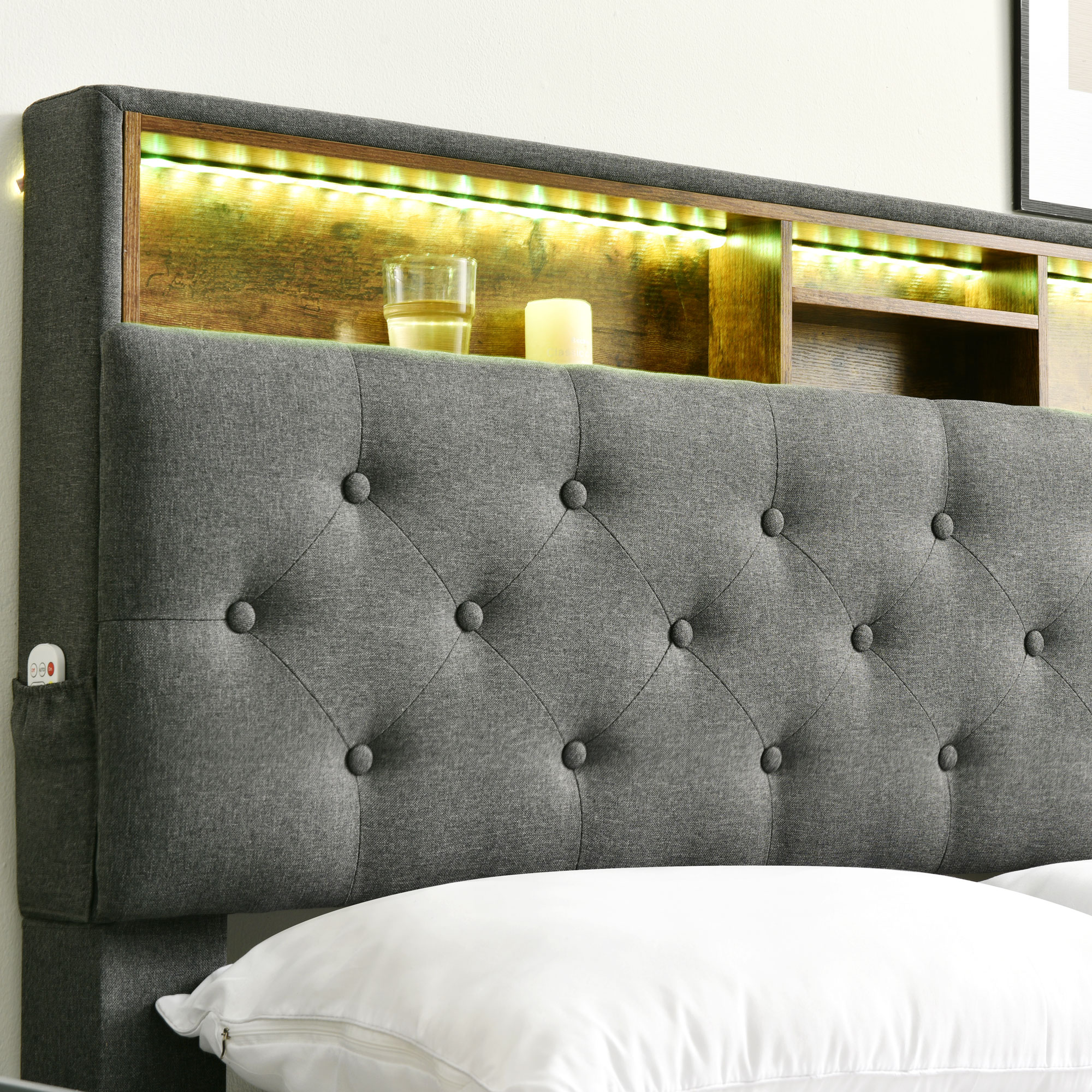 Lit coffre 140x200 gris capitonné avec LED musicale et matelas ressorts ensachés H3