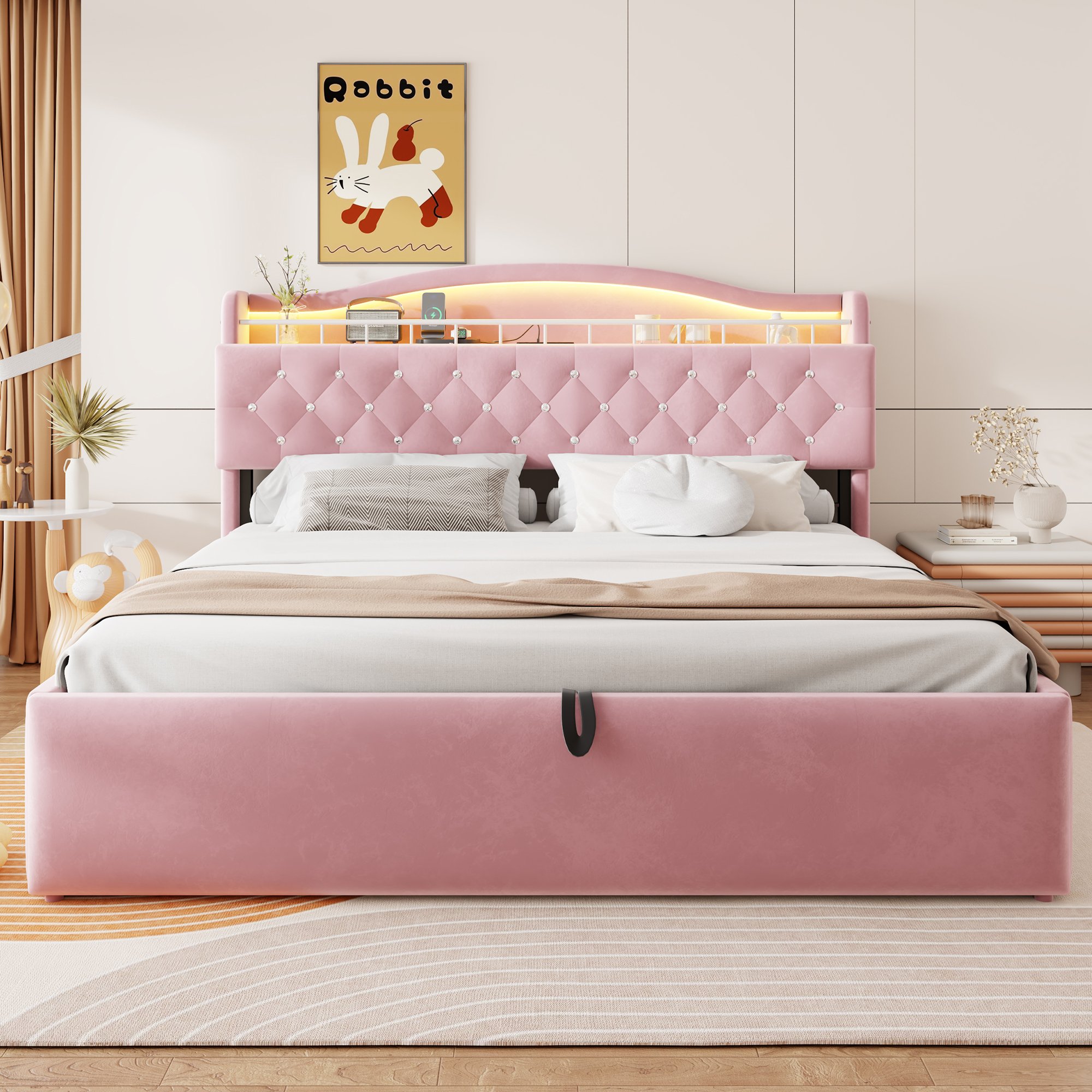 Lit coffre 180x200 en velours rose, structure métallique et sommier à lattes, avec LED et USB