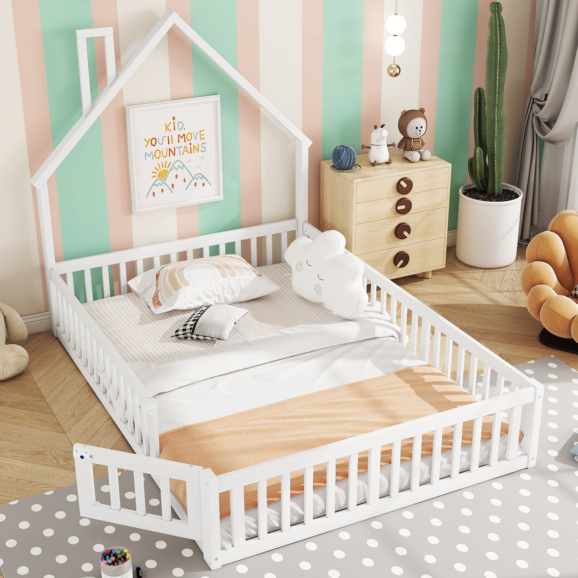 Lit enfant 140x190 en pin blanc avec barrière de sécurité et sommier à lattes