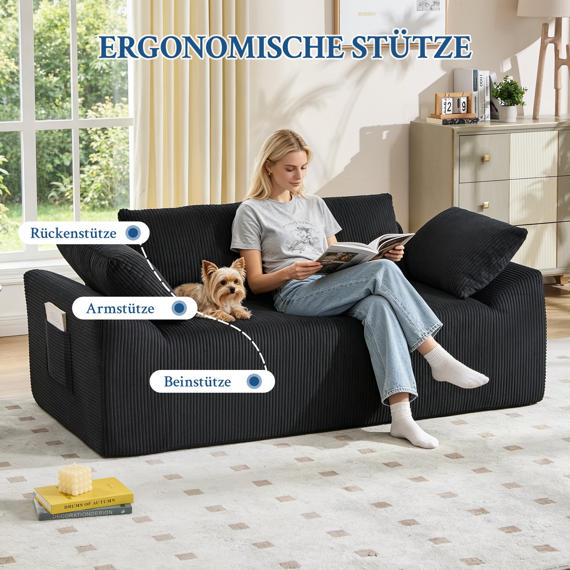 Canapé sans structure noir en tissu avec mousse à mémoire de forme, assise profonde et accoudoirs courbés, idéal pour petits espaces