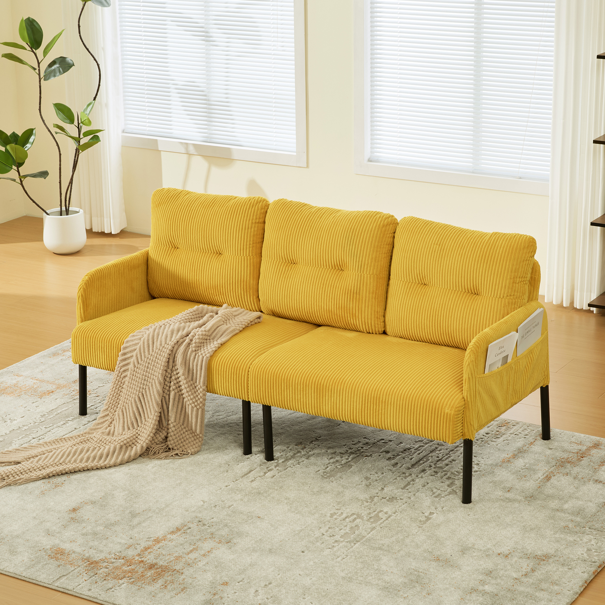 Canapé 3 places avec dossier haut, accoudoirs ergonomiques et poches latérales pratiques pour salon