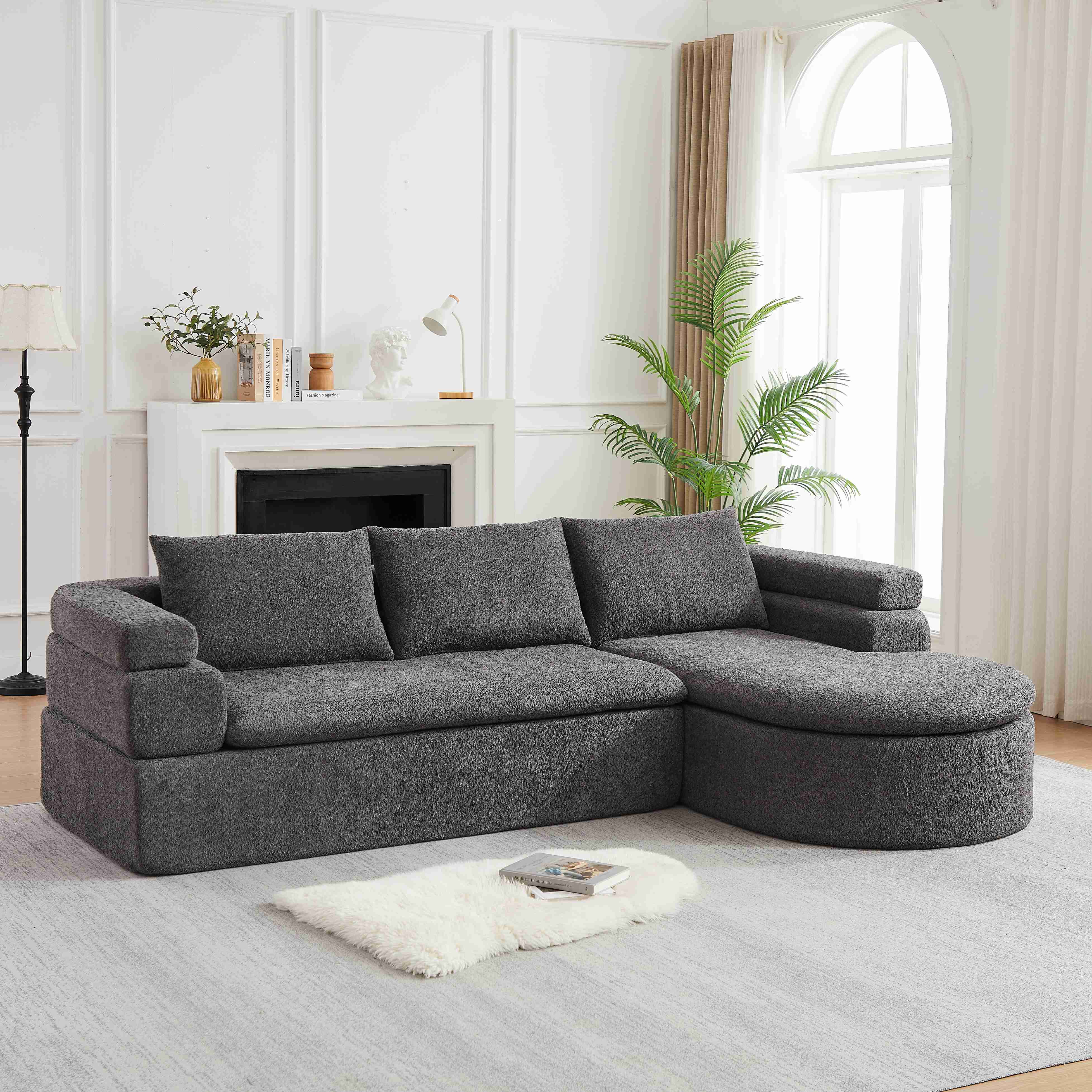 Canapé d'angle 3 places avec méridienne en tissu chenille anthracite, accoudoirs en gradins et coussins épais pour salon moderne