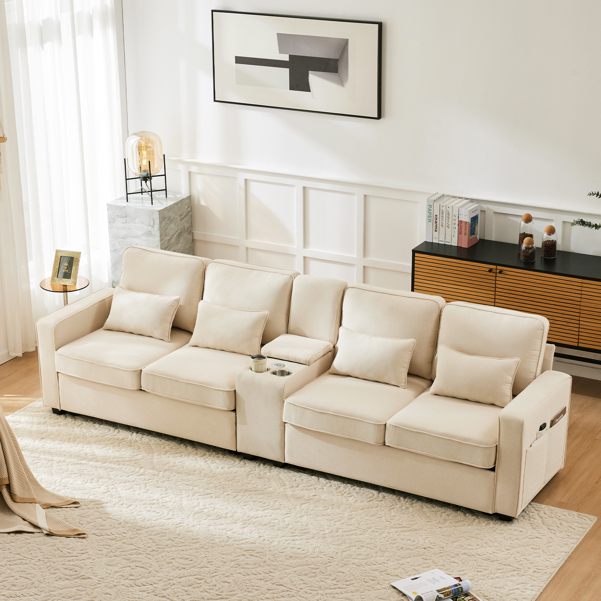 Canapé droit 4 places beige avec USB intégrés, porte-gobelets et coffres de rangement sous l'assise pour salon moderne