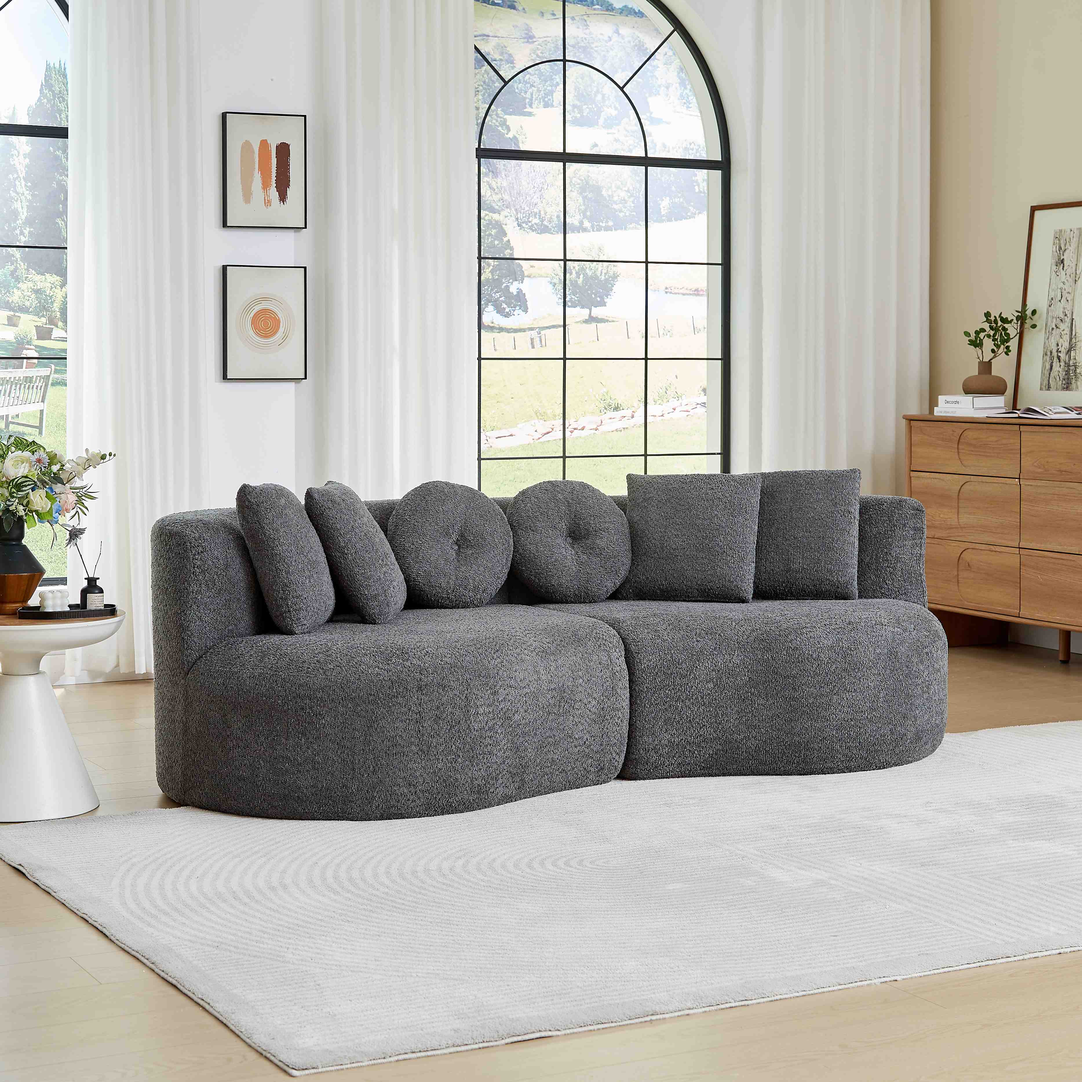 Canapé modulable 2 places en chenille anthracite sans accoudoirs, forme haricot avec dossier continu et 6 coussins inclus