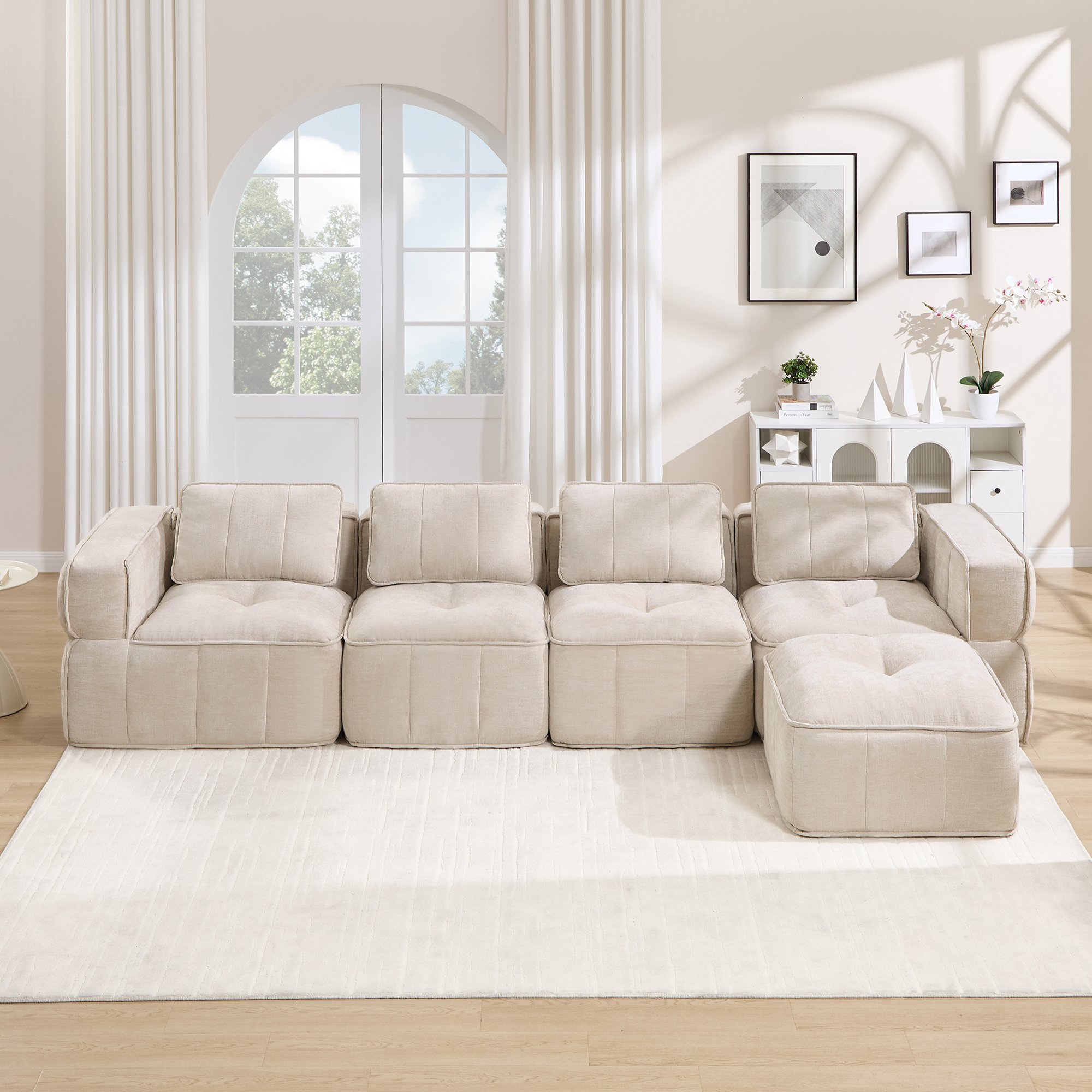 Canapé d'angle modulable 4 places beige en polyester sans cadre avec pouf, assise profonde mousse 32D, idéal salon moderne