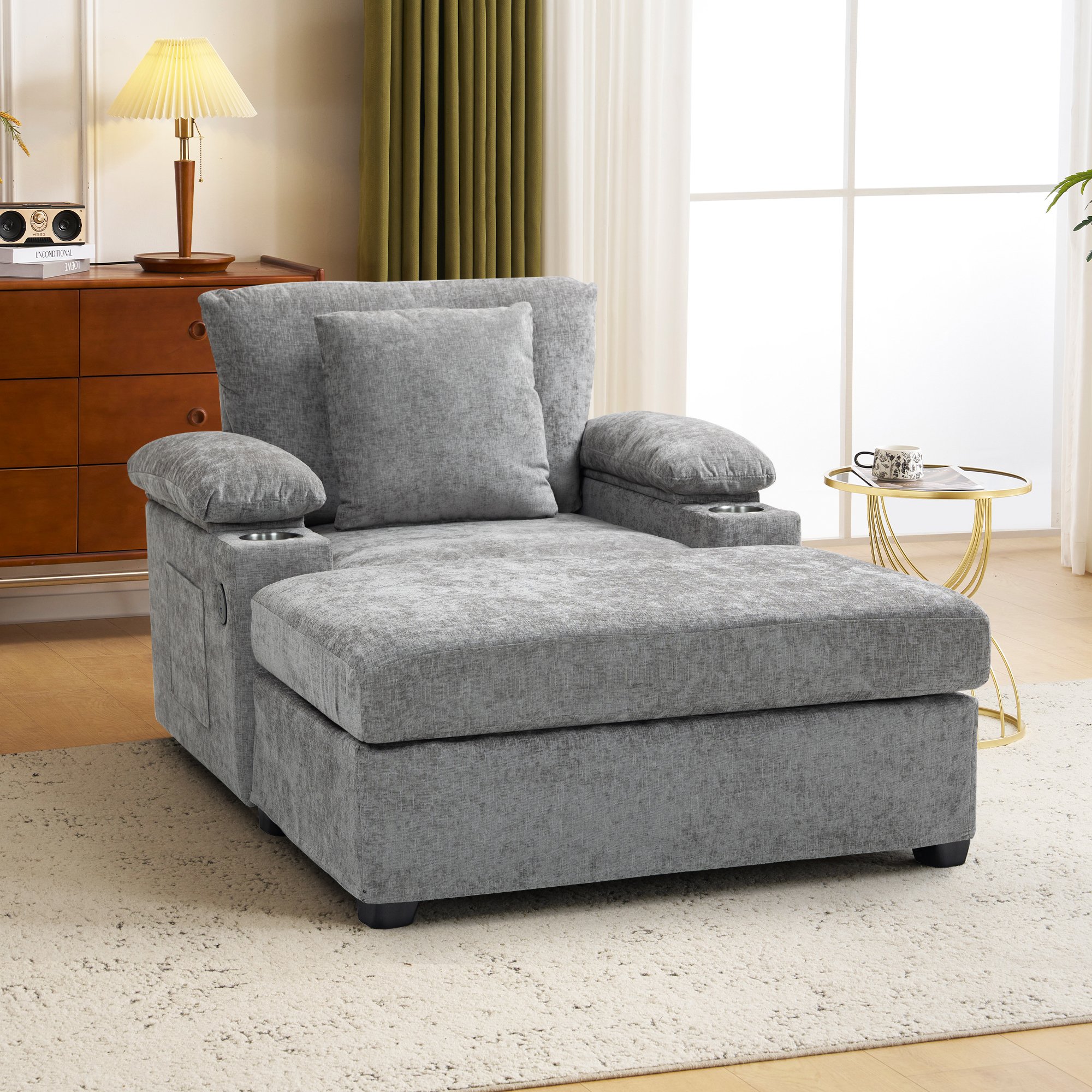 Fauteuil inclinable gris en tissu chenille avec porte-gobelet intégré et port USB, siège ergonomique pour salon ou bureau, structure robuste et confort optimal.