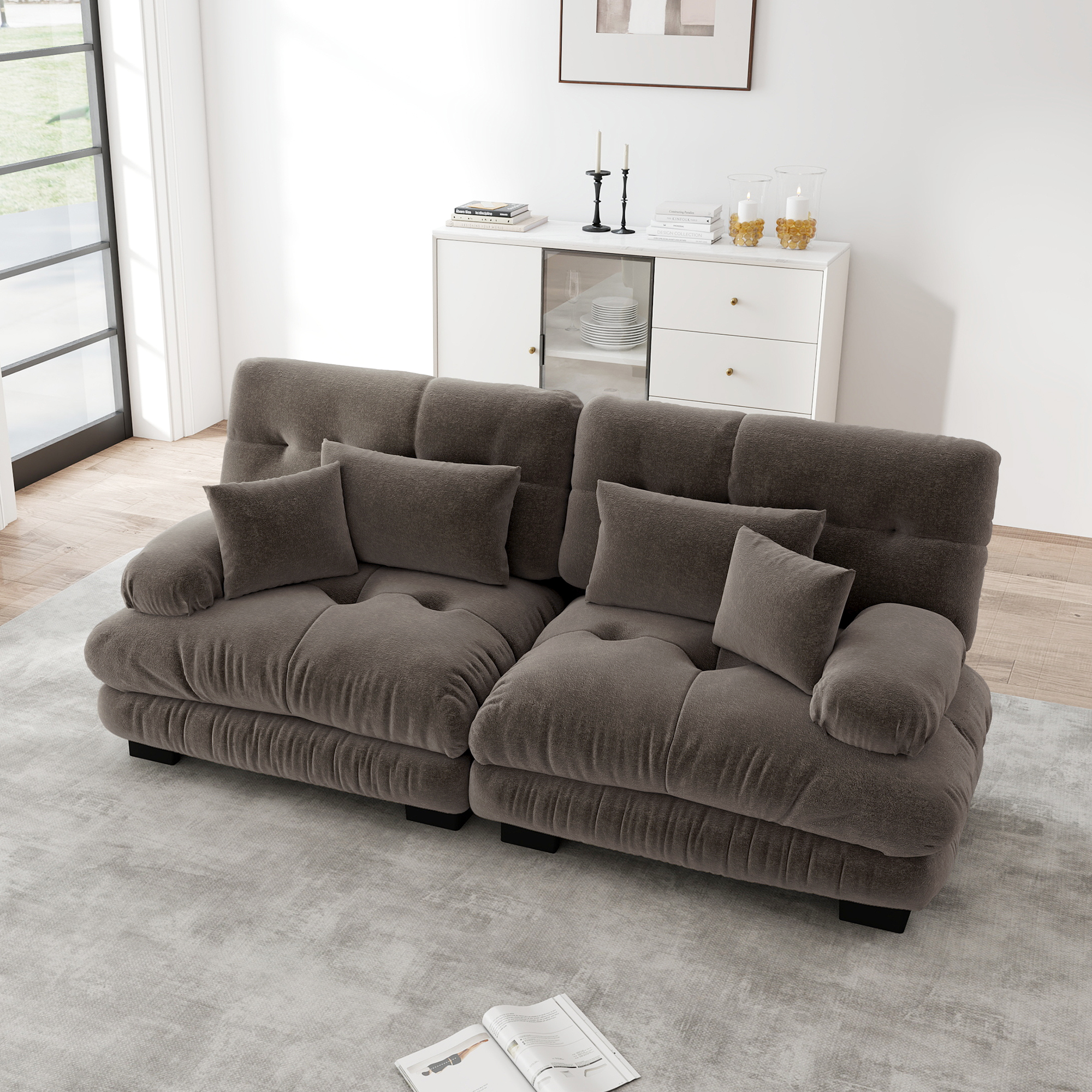 Canapé d'angle modulable avec coussins, assise profonde type nuage sans ressorts, design contemporain pour salon moderne