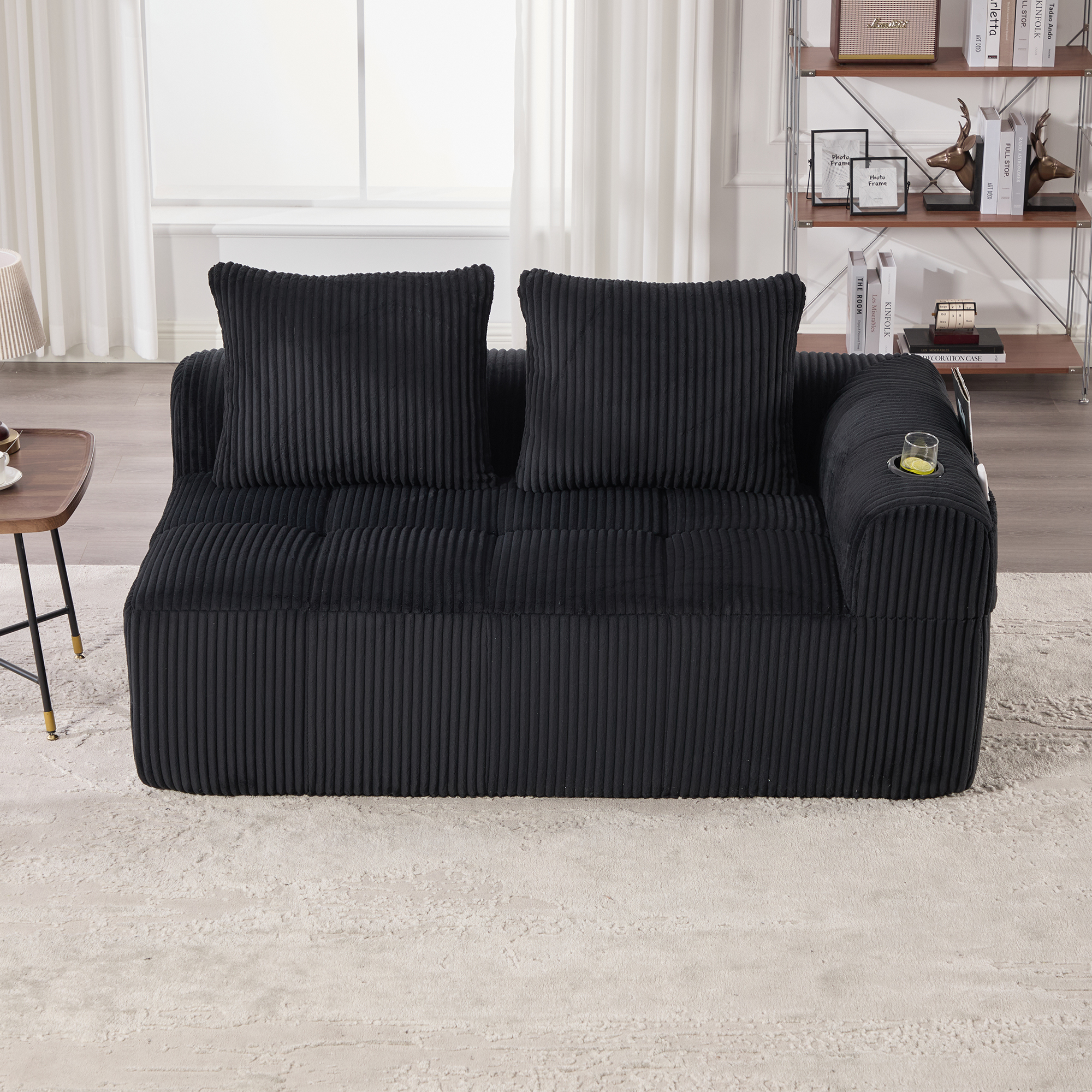 Canapé 2 places en velours côtelé noir, mousse haute densité et ressorts avec porte-gobelets intégrés