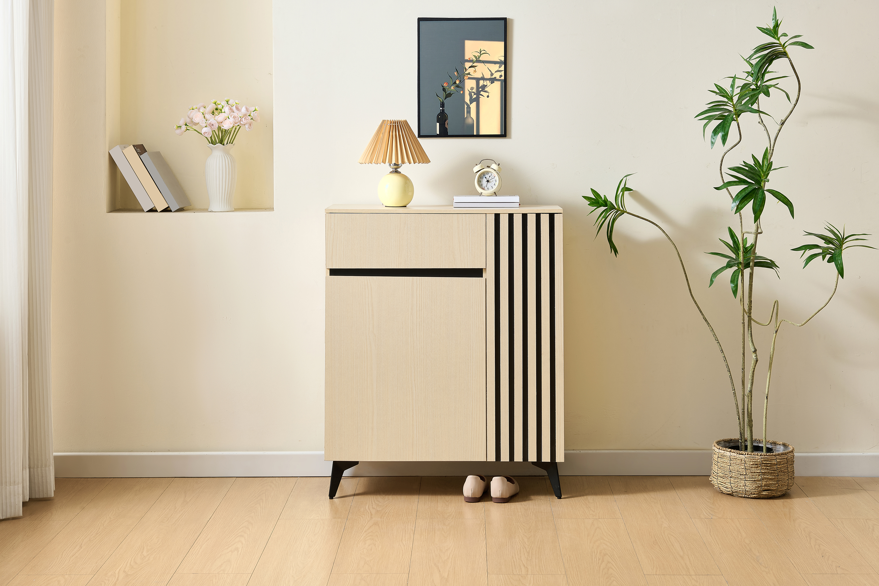 Meuble à chaussures 2 portes 1 tiroir, buffet entrée design en Panneau composite de fibres de bois à densité couleur bois clair avec étagères intérieures, 75x35x90 cm
