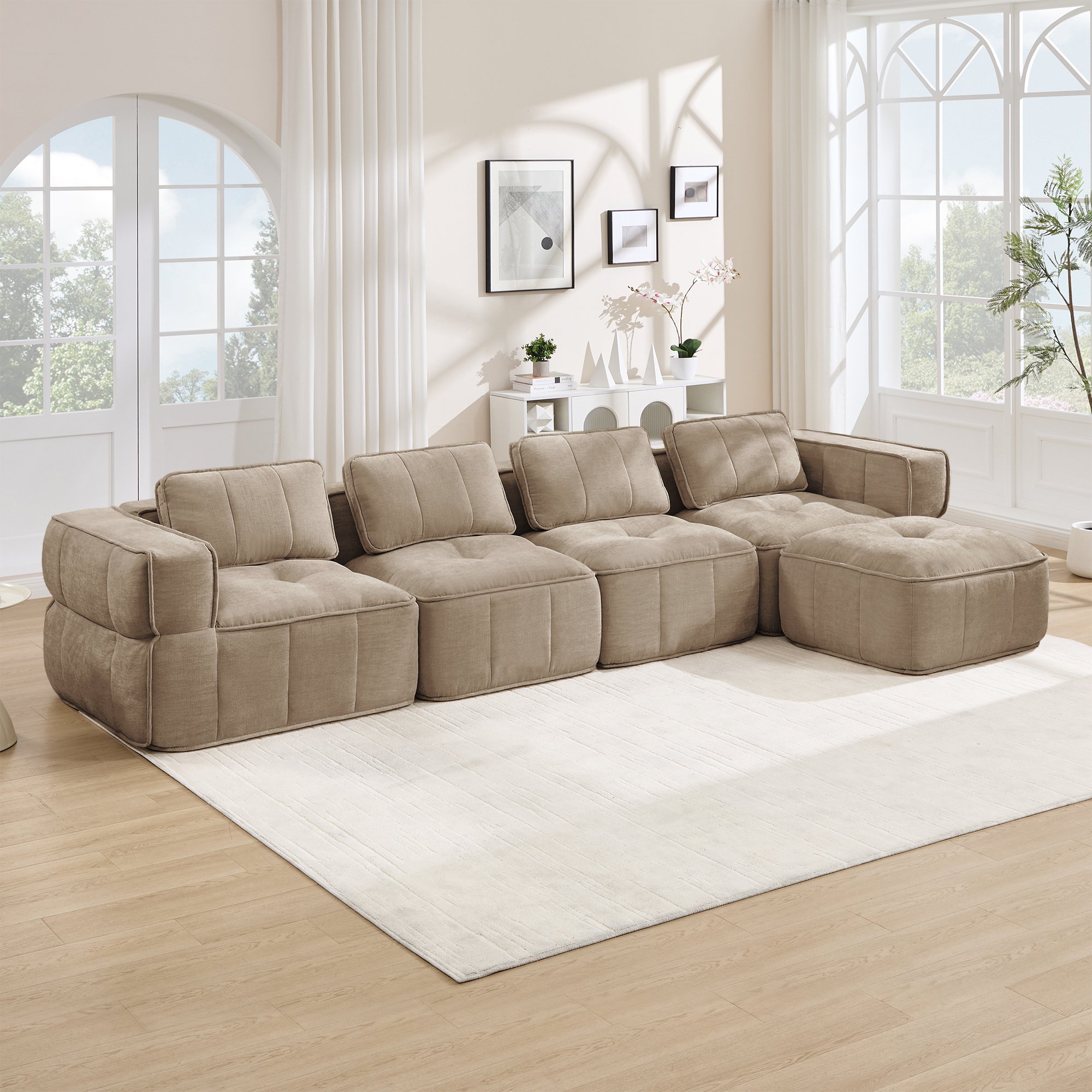 Canapé d'angle modulable 4 places en tissu polyester sable, structure sans cadre avec pouf, assise profonde et mousse haute densité pour le salon