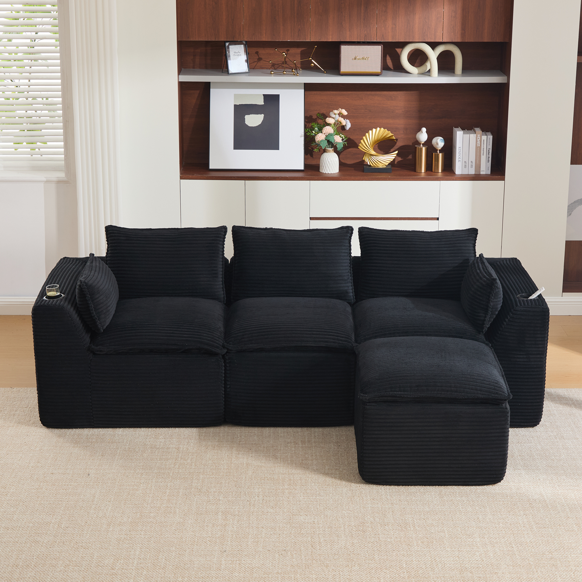 Canapé modulable 3 places en velours côtelé noir avec pouf et coussins inclus pour salon et séjour